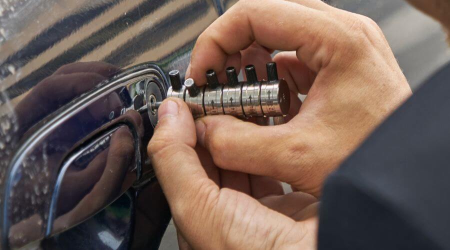 Expert Emergency Roof Repairs services in Penasco, NM